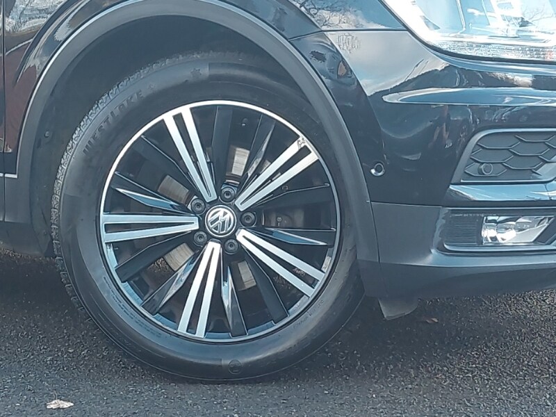 Used Volkswagen Tiguan 2017 for sale - 76464945: Photo 9