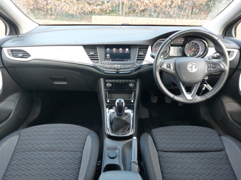 Used Vauxhall Astra 2020 for sale - 77837937: Photo 2