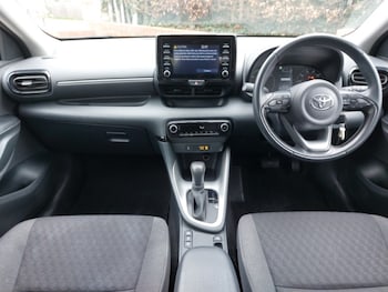 Used Toyota Yaris 2023 for sale - 78634131: Photo