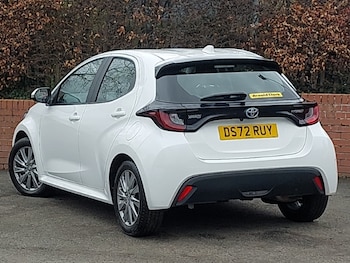 Used Toyota Yaris 2023 for sale - 78634131: Photo