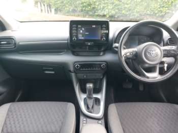 Used Toyota Yaris 2022 for sale - 75205052: Photo