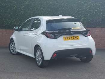Used Toyota Yaris 2022 for sale - 75205052: Photo