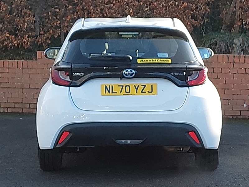 Used Toyota Yaris 2020 for sale - 77189902: Photo 17