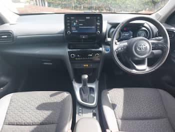 Used Toyota Yaris Cross 2023 for sale - 79597996: Photo