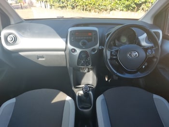 Used Toyota AYGO 2016 for sale - 79131146: Photo