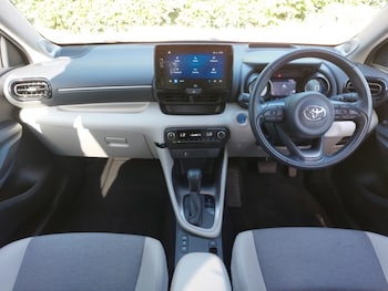 Used Toyota Yaris 2022 for sale - 78703991: Photo