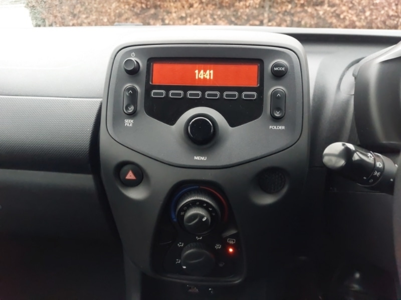 Used Toyota AYGO 2017 for sale - 77419361: Photo 10