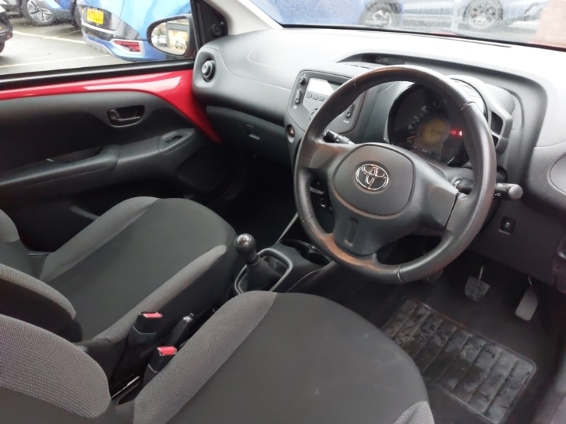 Used Toyota AYGO 2017 for sale - 77419361: Photo 11