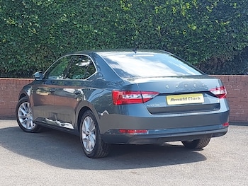 Used Skoda Superb 2021 for sale - 75442101: Photo