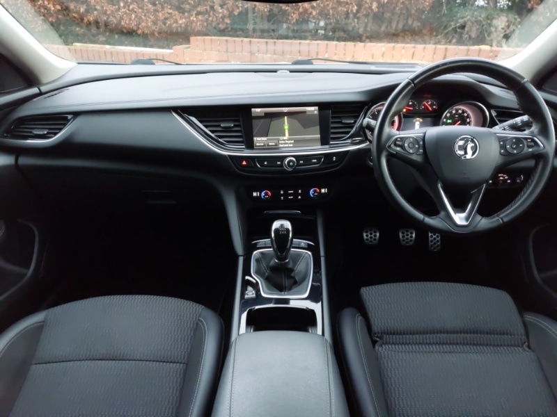 Used Vauxhall Insignia 2018 for sale - 76911890: Photo 2