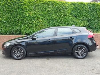 Used Volvo V40 2017 for sale - 78654100: Photo