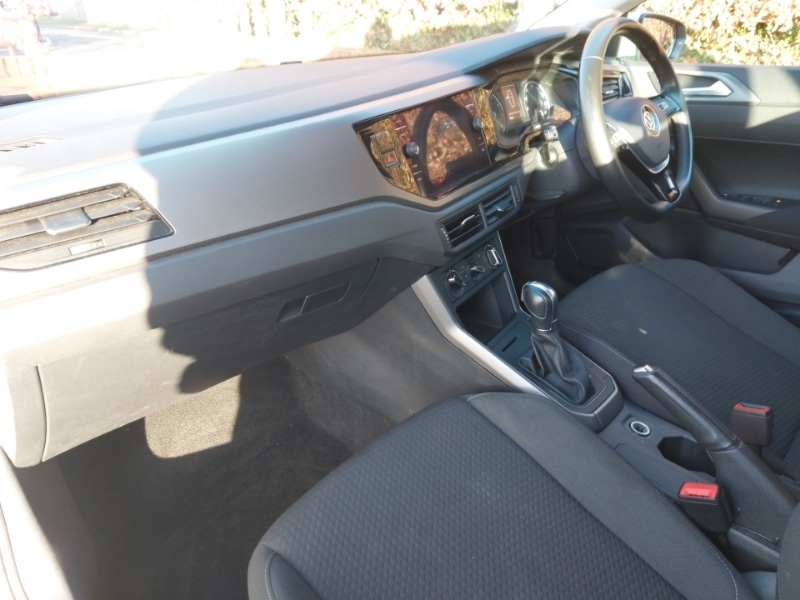 Used Volkswagen Polo 2018 for sale - 77623856: Photo 5