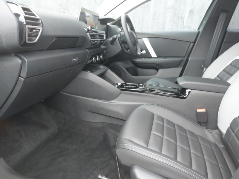 Used Citroen C4 2025 for sale - 76834151: Photo 5