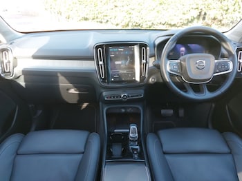 Used Volvo XC40 2024 for sale - 75738032: Photo
