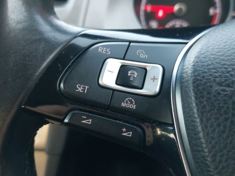 Used Volkswagen Golf 2017 for sale - 76864612: Photo 19