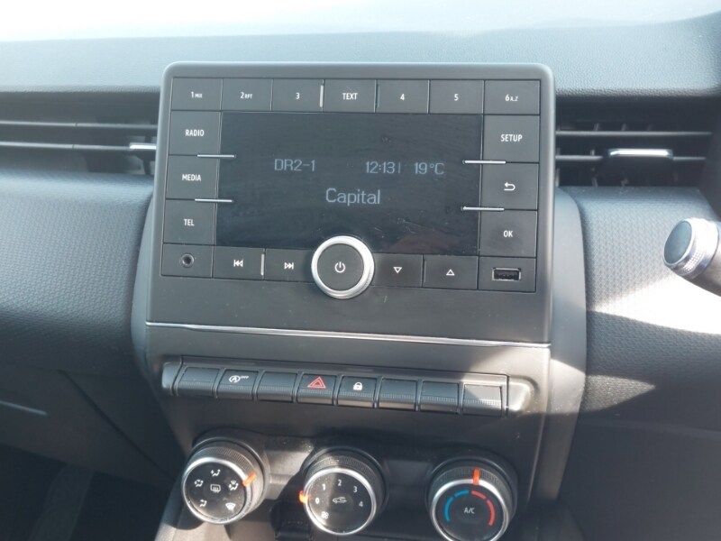 Used Renault Clio 2021 for sale - 77964336: Photo 10