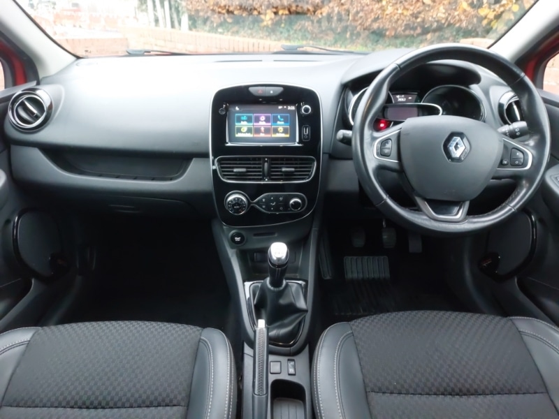 Used Renault Clio 2017 for sale - 77380151: Photo 2