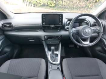 Used Toyota Yaris 2022 for sale - 74887196: Photo
