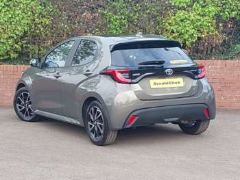 Used Toyota Yaris 2022 for sale - 74887196: Photo