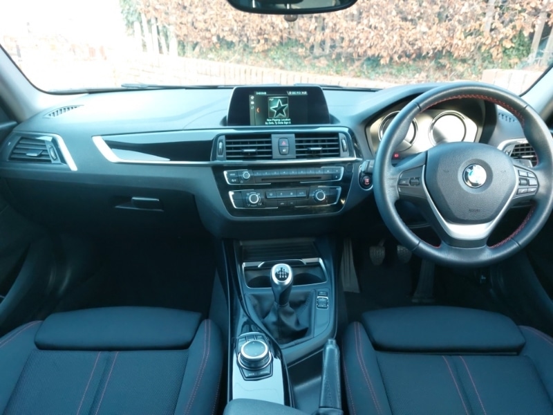 Used BMW 1 Series 2019 for sale - 76860303: Photo 2