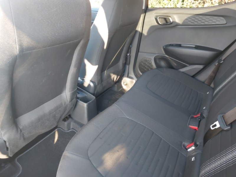 Used Hyundai i10 2023 for sale - 77750708: Photo 6