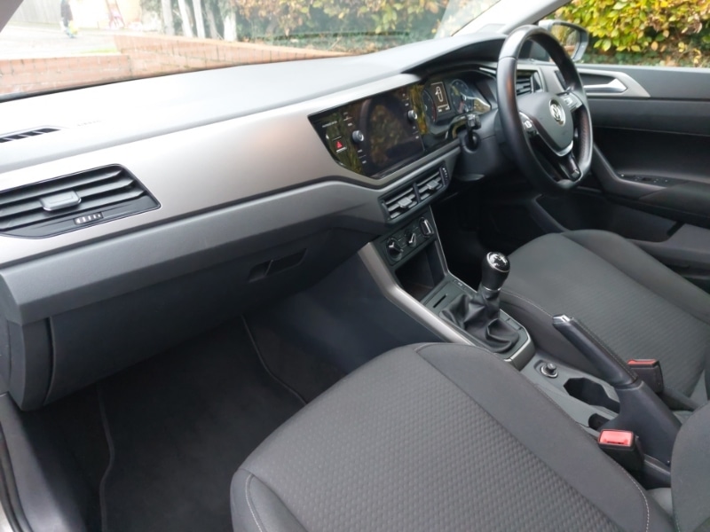 Used Volkswagen Polo 2018 for sale - 76418889: Photo 5