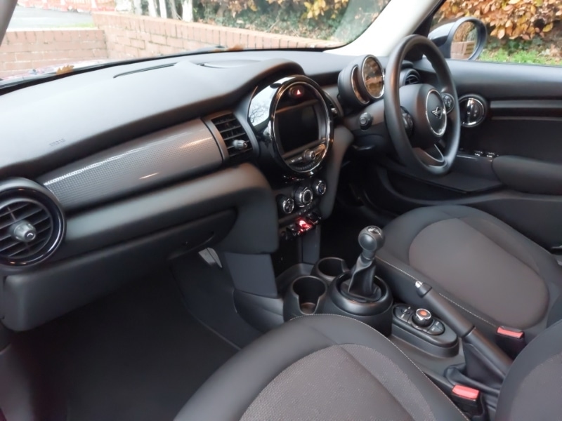 Used MINI Hatch 2019 for sale - 76560586: Photo 5