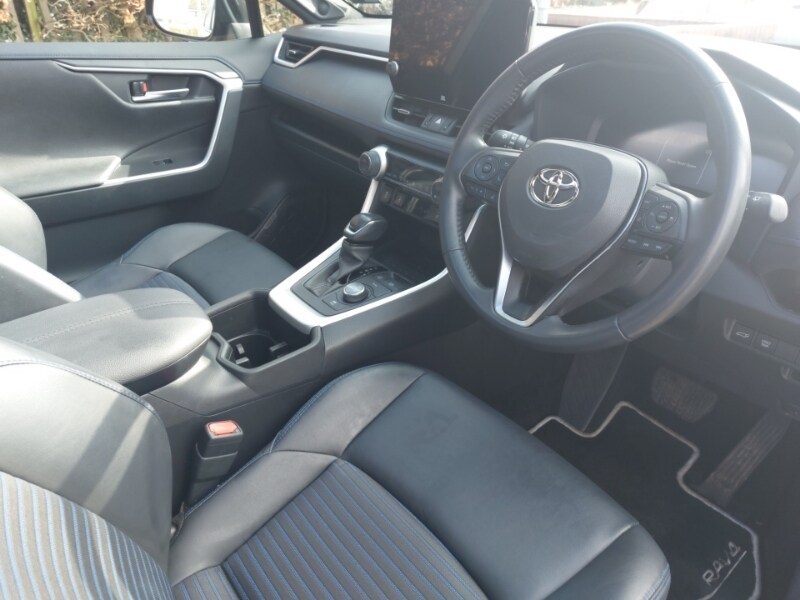 Used Toyota RAV4 2023 for sale - 77933510: Photo 14