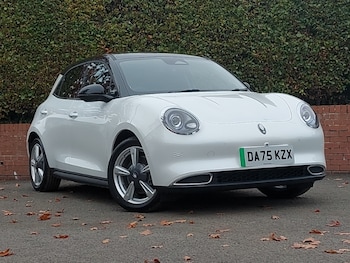 2025 - 126kW Pro 63kWh 5dr Auto