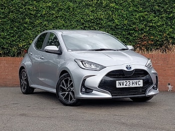 Used Toyota Yaris 2023 for sale - 79310682: Photo