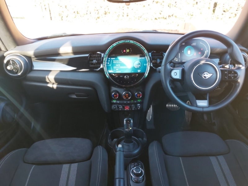 Used MINI Hatch 2023 for sale - 77922701: Photo 2