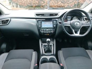 Used Nissan Qashqai 2018 for sale - 77319998: Photo