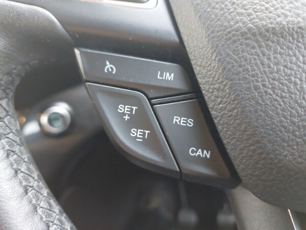 Used Ford Kuga 2017 for sale - 76233558: Photo 19