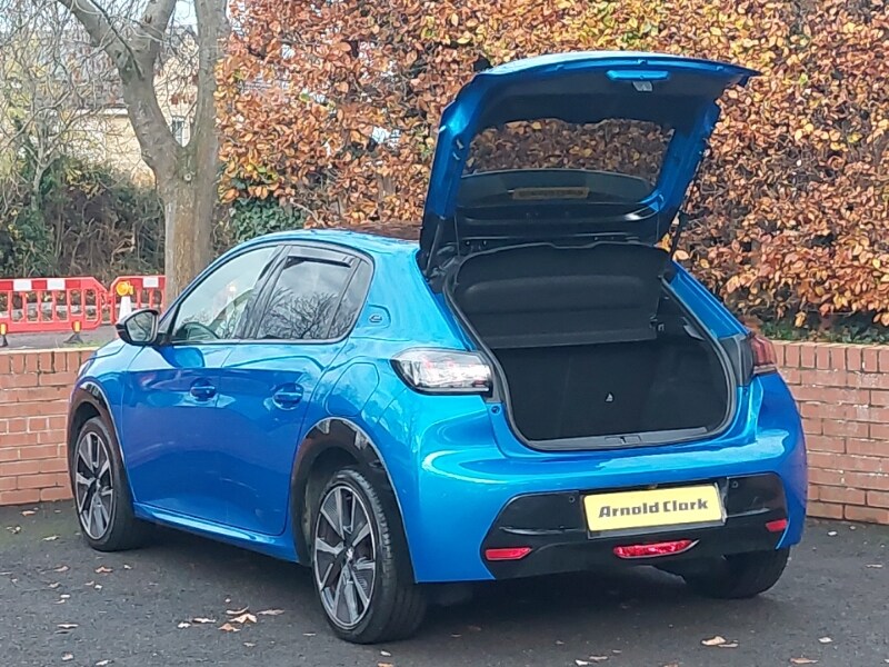 Used Peugeot 208 2020 for sale - 76589271: Photo 18