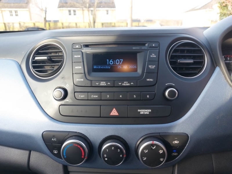 Used Hyundai i10 2014 for sale - 77669649: Photo 7