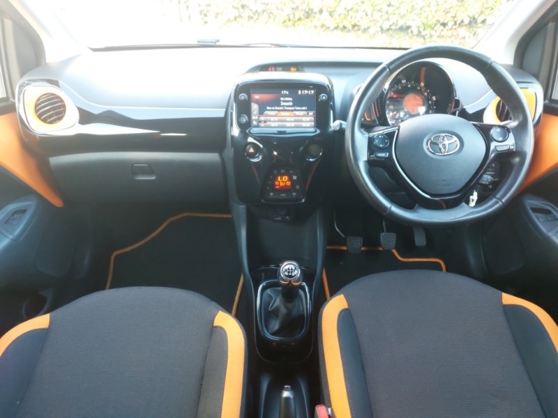 Used Toyota AYGO 2019 for sale - 76071360: Photo 2