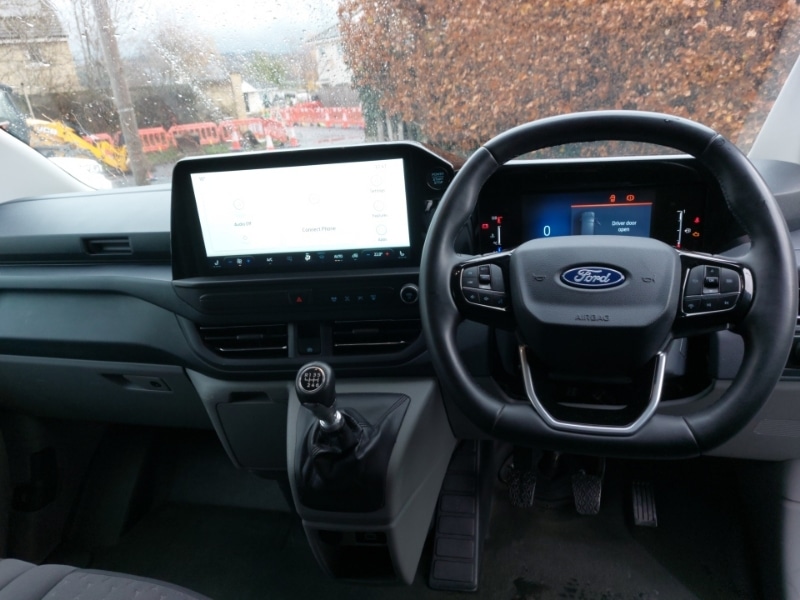 Used Ford Transit Custom 2024 for sale - 76834149: Photo 2