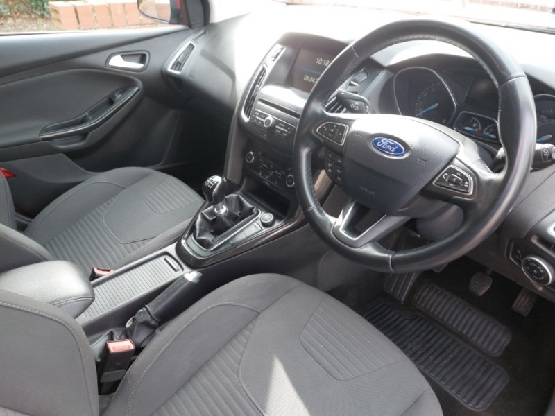 Used Ford Focus 2015 for sale - 78147442: Photo 14