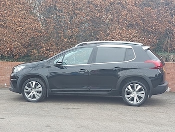 Used Peugeot 2008 2016 for sale - 77987840: Photo