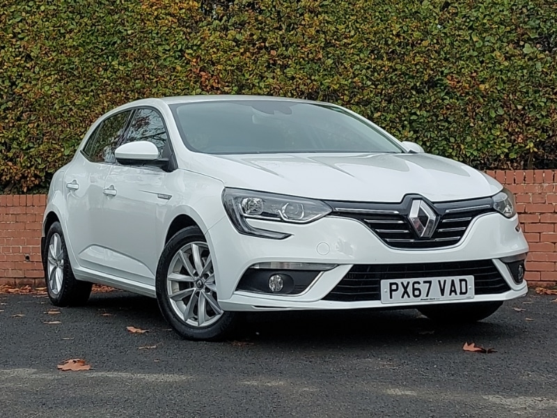 Used Renault Megane 2017 for sale - 76335640: Photo 1