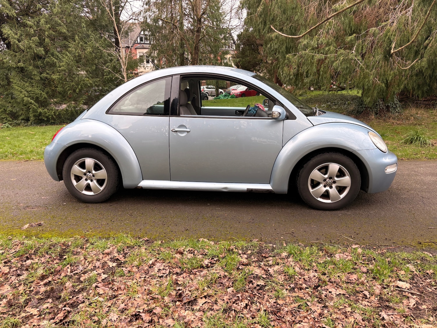 Used Volkswagen Beetle 2004 for sale - 77605555: Photo 2