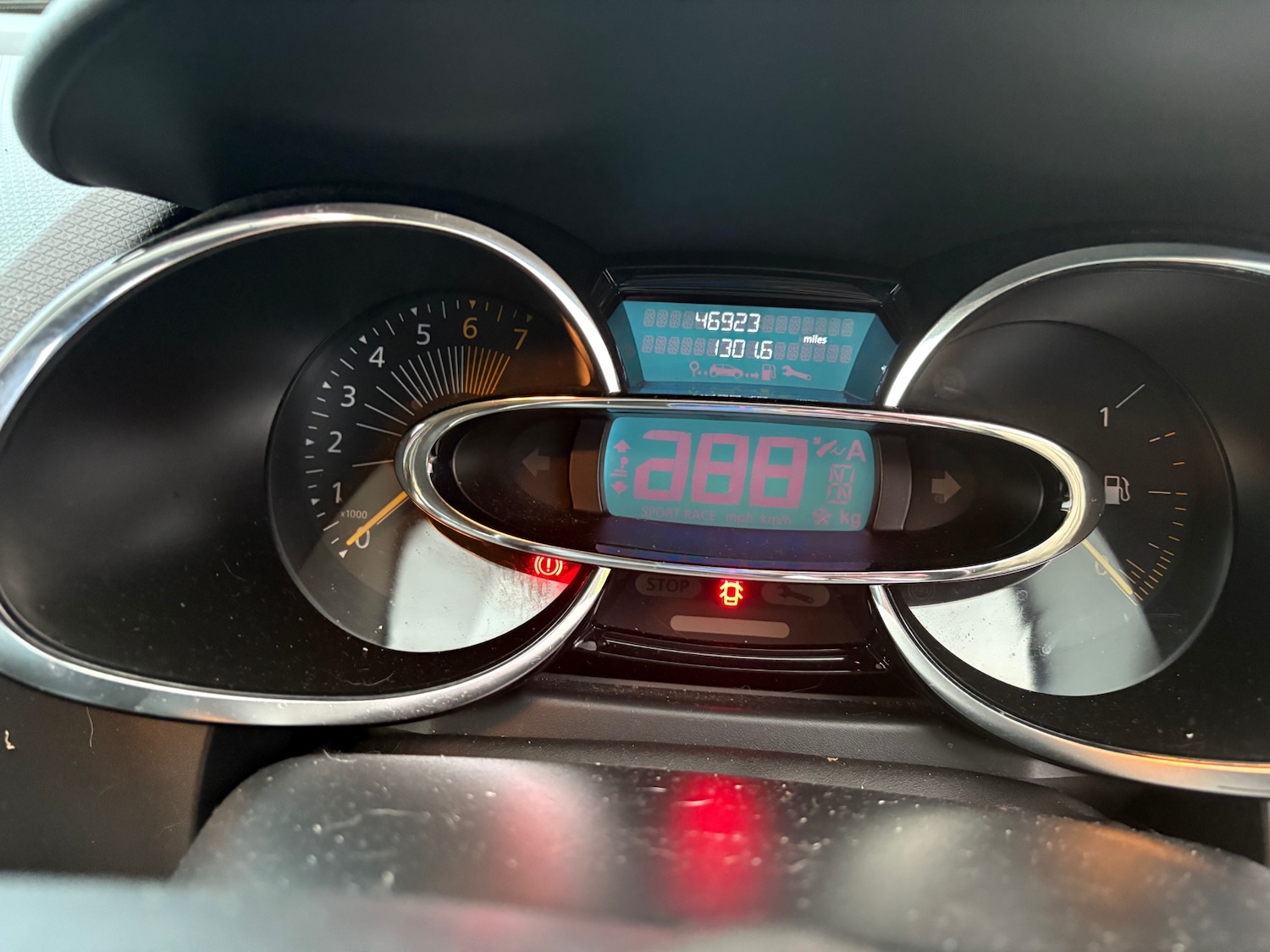 Used Renault Clio 2014 for sale - 76785376: Photo 9