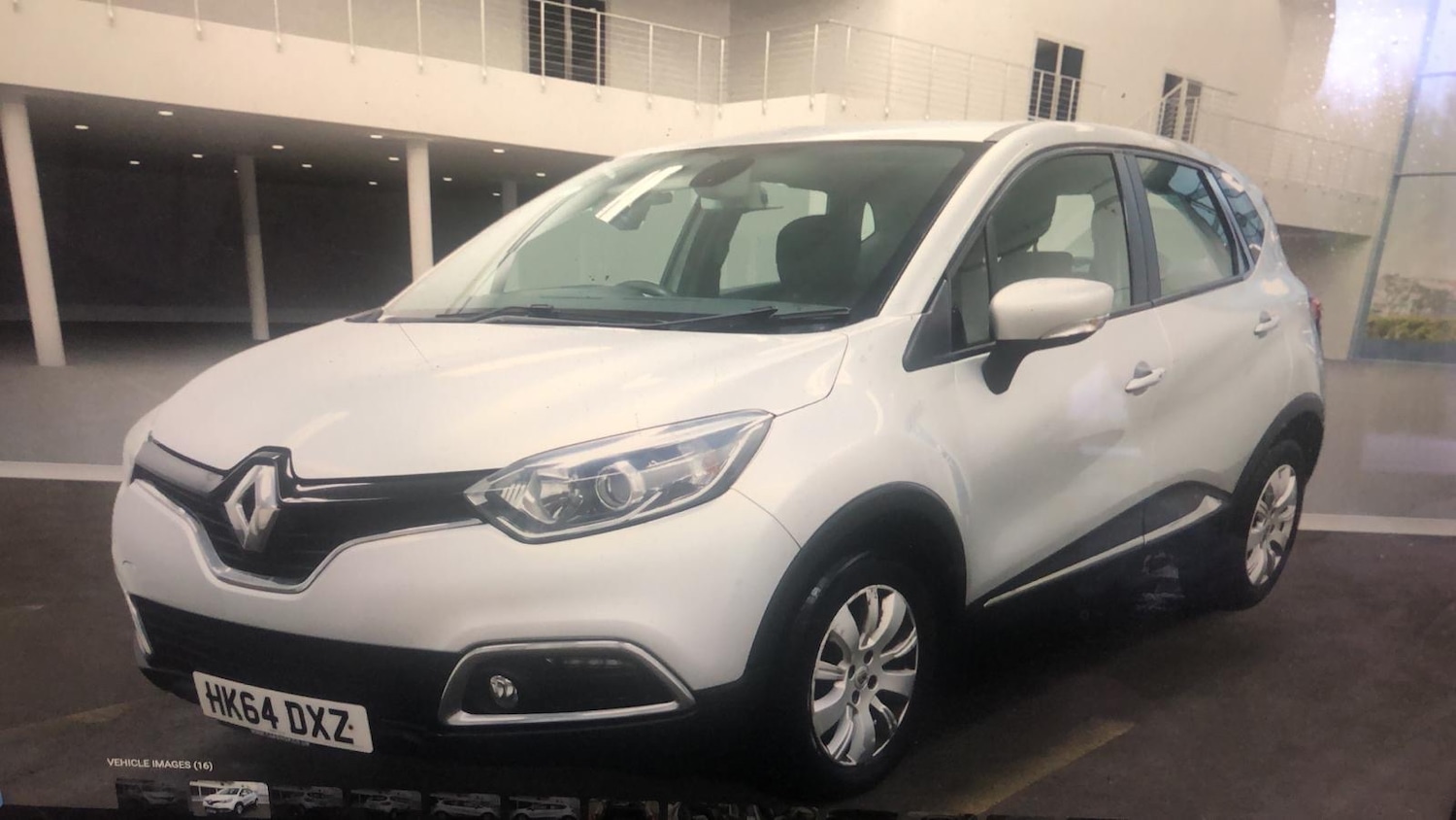Used Renault Captur 2014 for sale - 77635315: Photo 2