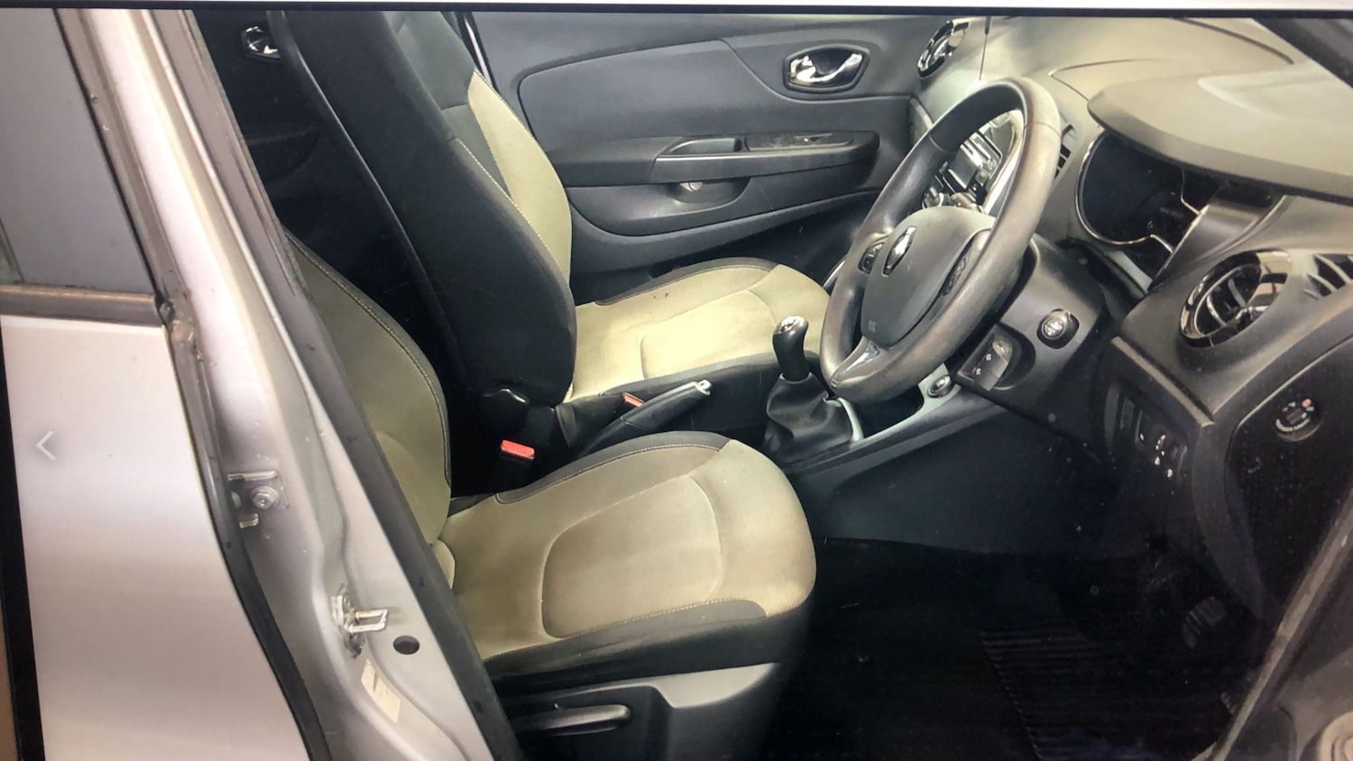 Used Renault Captur 2014 for sale - 77635315: Photo 6