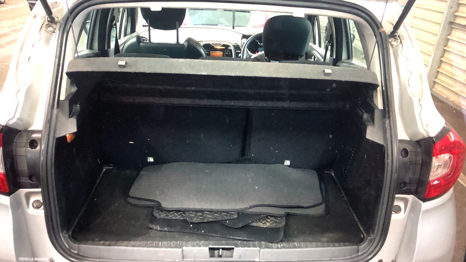 Used Renault Captur 2014 for sale - 77635315: Photo 8