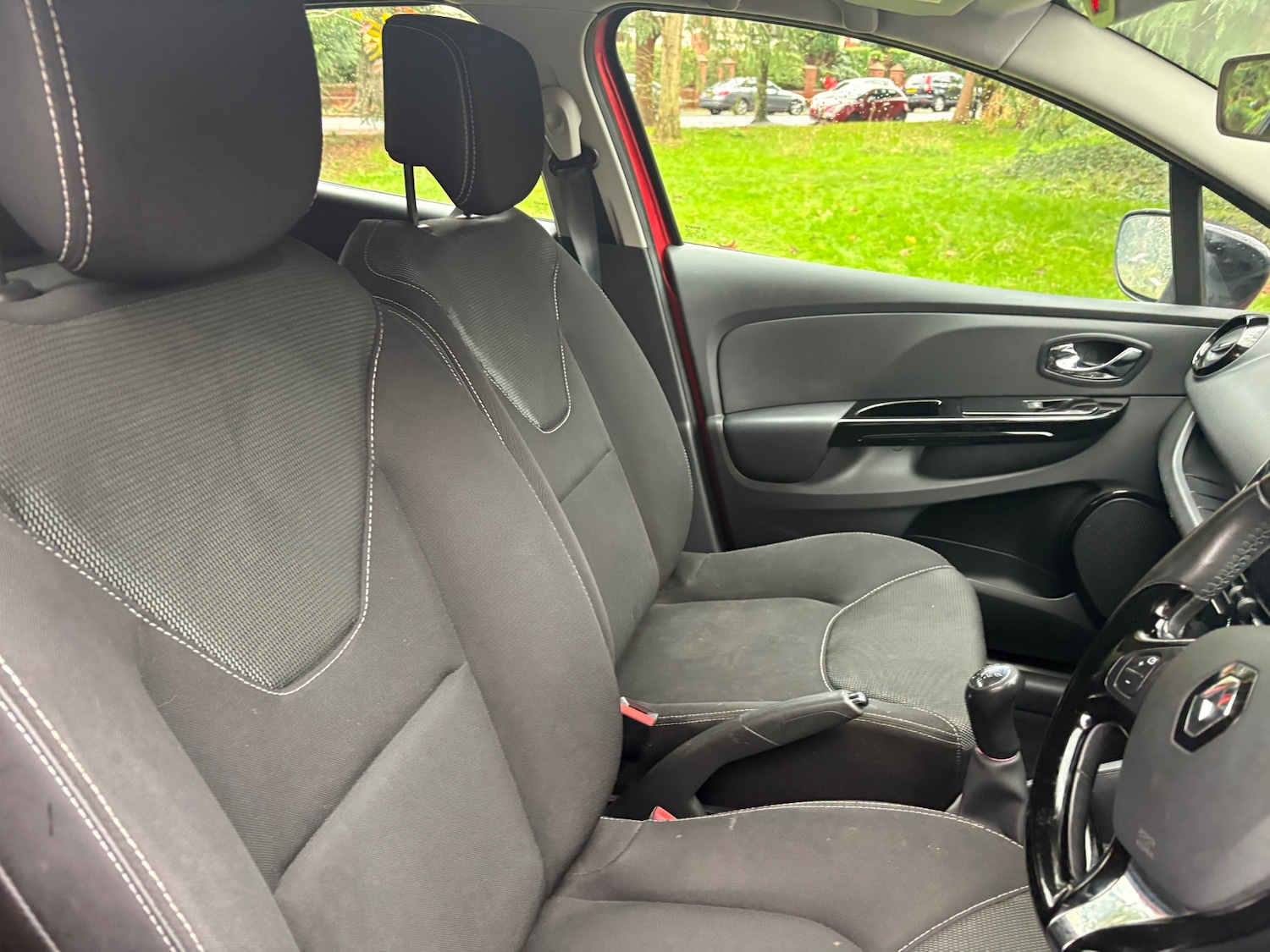 Used Renault Clio 2014 for sale - 76719783: Photo 11