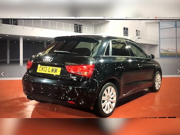 Used Audi A1 2013 for sale - 76526140: Photo