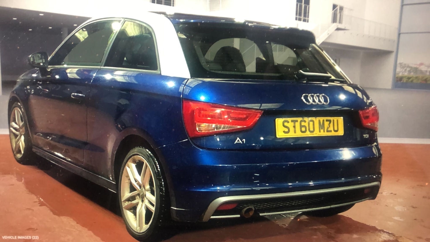 Used Audi A1 2011 for sale - 77961886: Photo 2