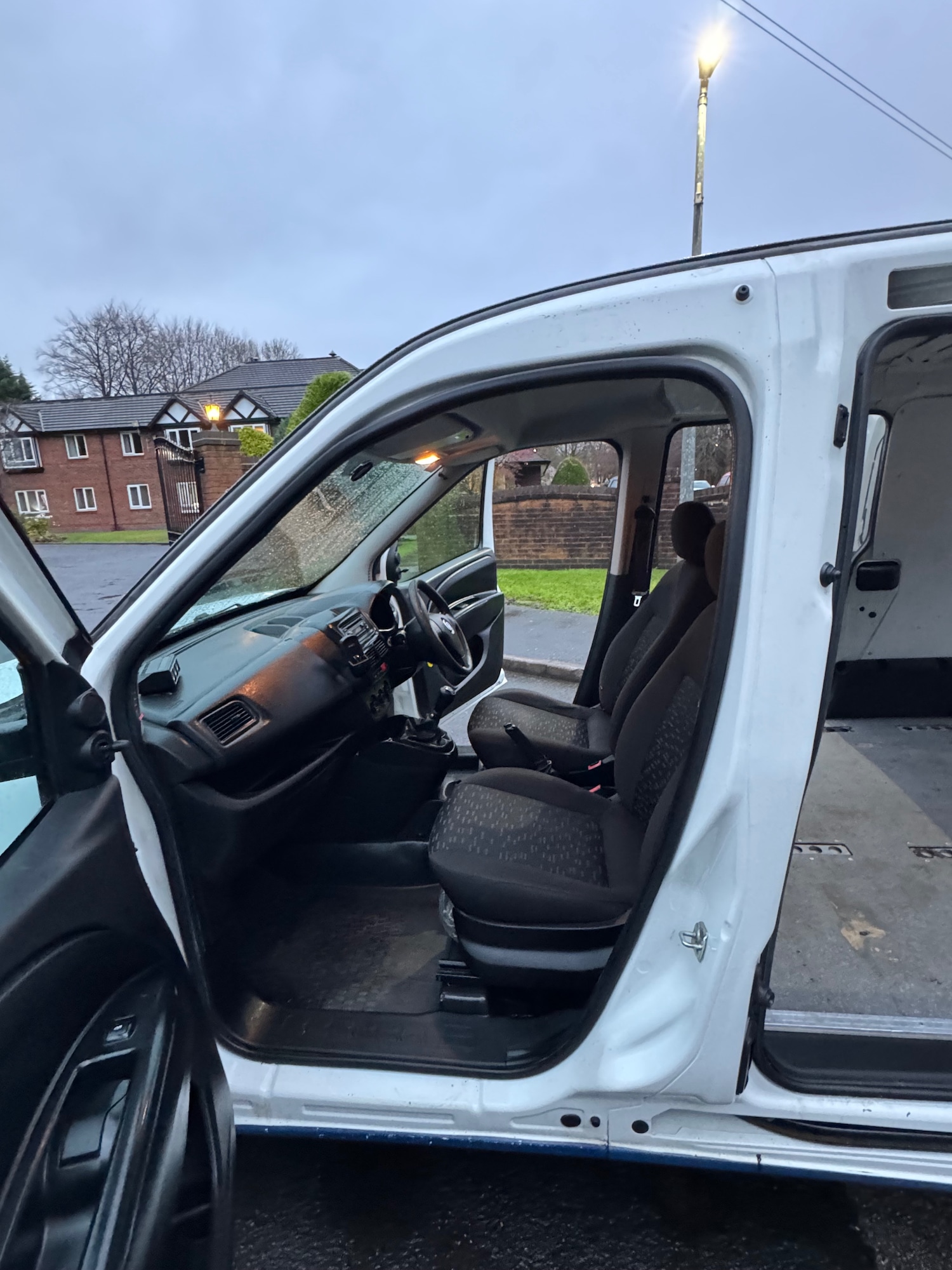 Used Vauxhall Combo 2014 for sale - 76630344: Photo 11