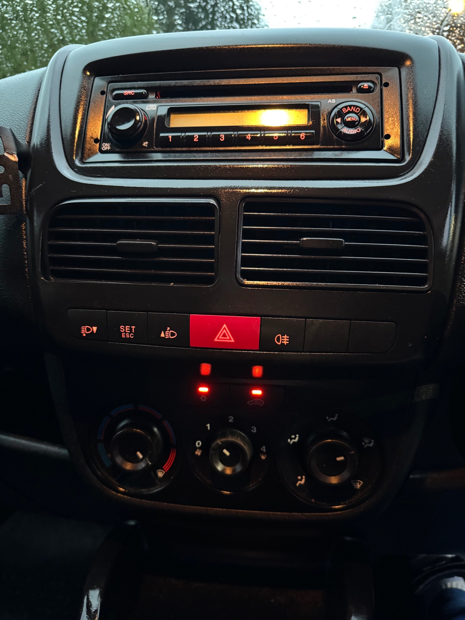 Used Vauxhall Combo 2014 for sale - 76630344: Photo 13